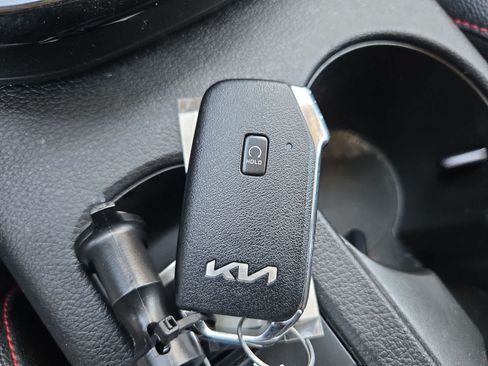 Used 2025 Kia Soul GT-Line w/ GT-Line Technology Package FWD image 34