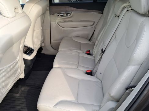Used 2024 Volvo XC90 B5 Plus w/ Protection Package image 24