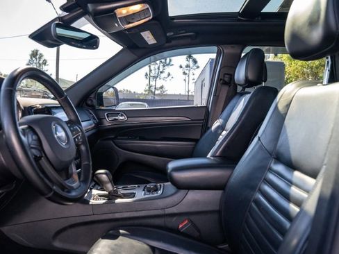 Used 2020 Jeep Grand Cherokee Limited X image 36