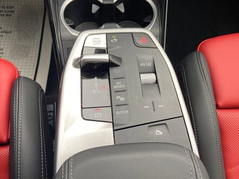 Certified 2025 BMW X1 xDrive28i w/ Premium Package image 20