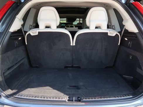 Used 2017 Volvo XC90 T6 Momentum w/ Vision Package AWD/4WD image 41