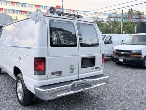 Used 2012 Ford E-250 and Econoline 250 w/ Commercial Cargo Van Pkg RWD image 2