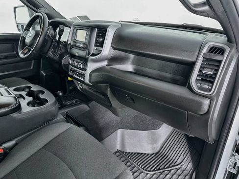 Used 2024 RAM 3500 Tradesman w/ Chrome Appearance Group AWD/4WD image 30