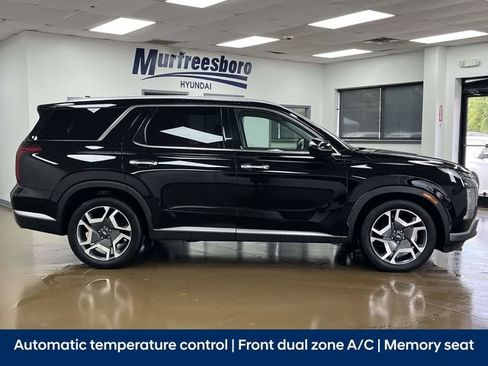 Used 2025 Hyundai Palisade SEL FWD image 4