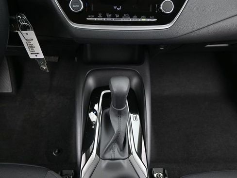 Used 2026 Toyota Corolla LE image 7