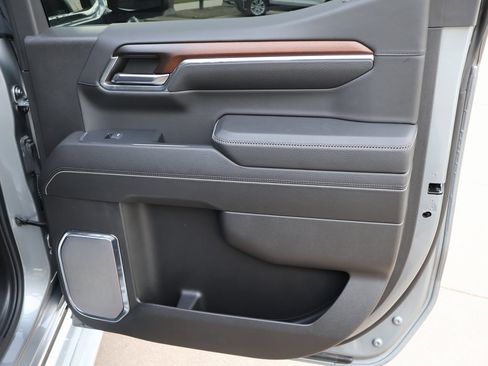 Certified 2024 GMC Sierra 1500 Denali image 15