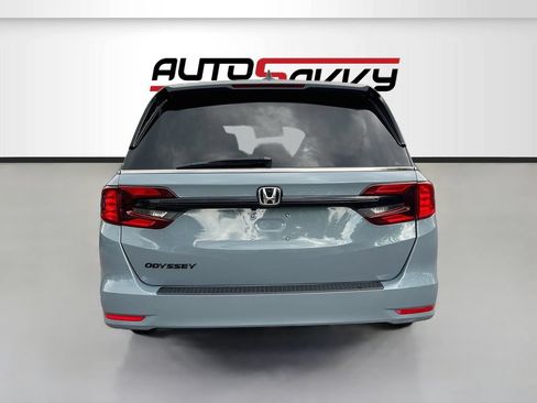 Used 2023 Honda Odyssey Sport image 6