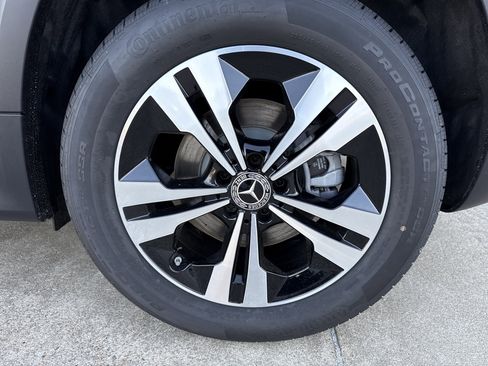 New 2026 Mercedes-Benz GLB 250 image 14