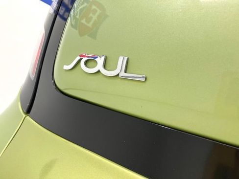 Used 2018 Kia Soul + FWD image 25