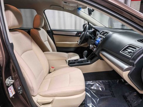 Used 2019 Subaru Outback 2.5i Premium AWD/4WD image 19