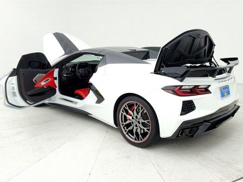 Certified 2024 Chevrolet Corvette Stingray Preferred Conv w/ Z51 Performance Package image 12