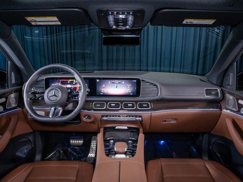 Certified 2026 Mercedes-Benz GLS 580 580 4MATIC&reg; SUV image 14