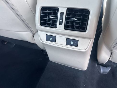 Used 2016 Subaru Legacy 2.5i Limited image 18