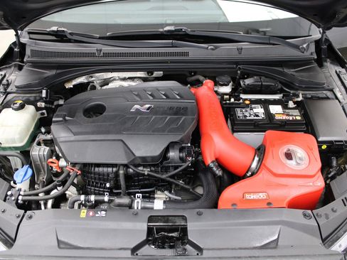 Used 2020 Hyundai Veloster N w/ Performance Package image 10