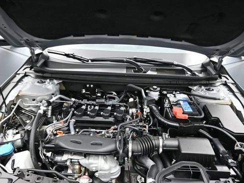 Certified 2025 Honda Accord SE image 20