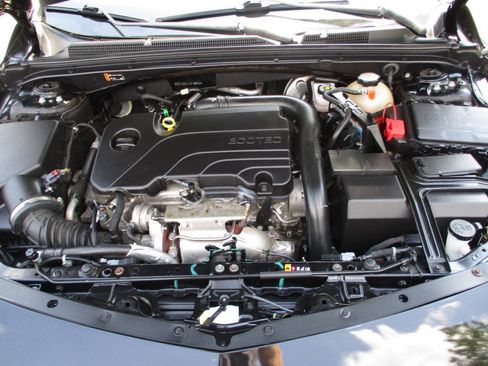 Used 2022 Chevrolet Malibu LS w/ Driver Confidence Package II FWD image 8