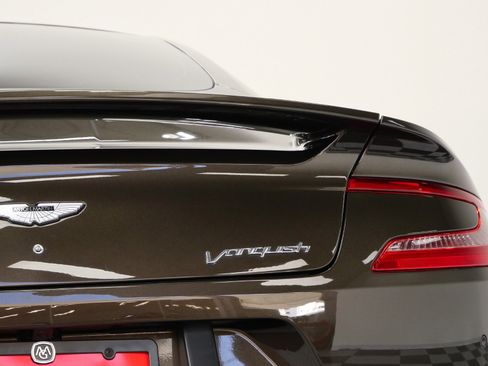 Used 2014 Aston Martin Vanquish Coupe image 38