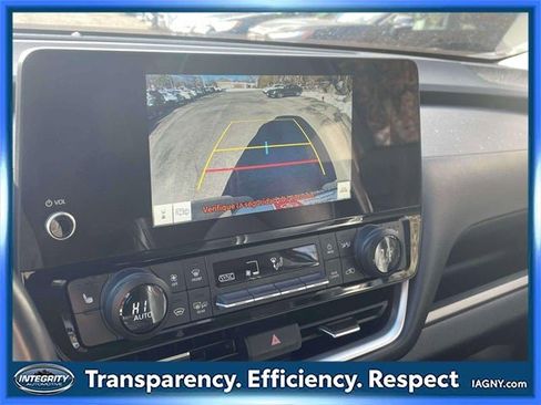 Used 2024 Toyota Grand Highlander XLE image 29