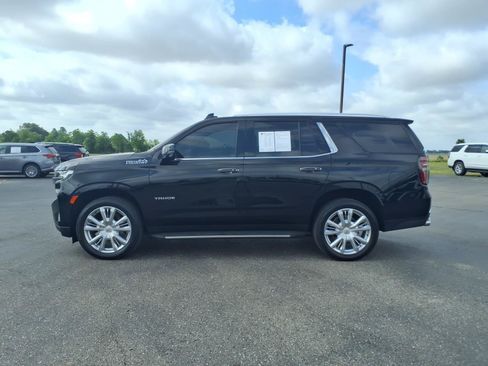 Used 2023 Chevrolet Tahoe High Country AWD/4WD image 3