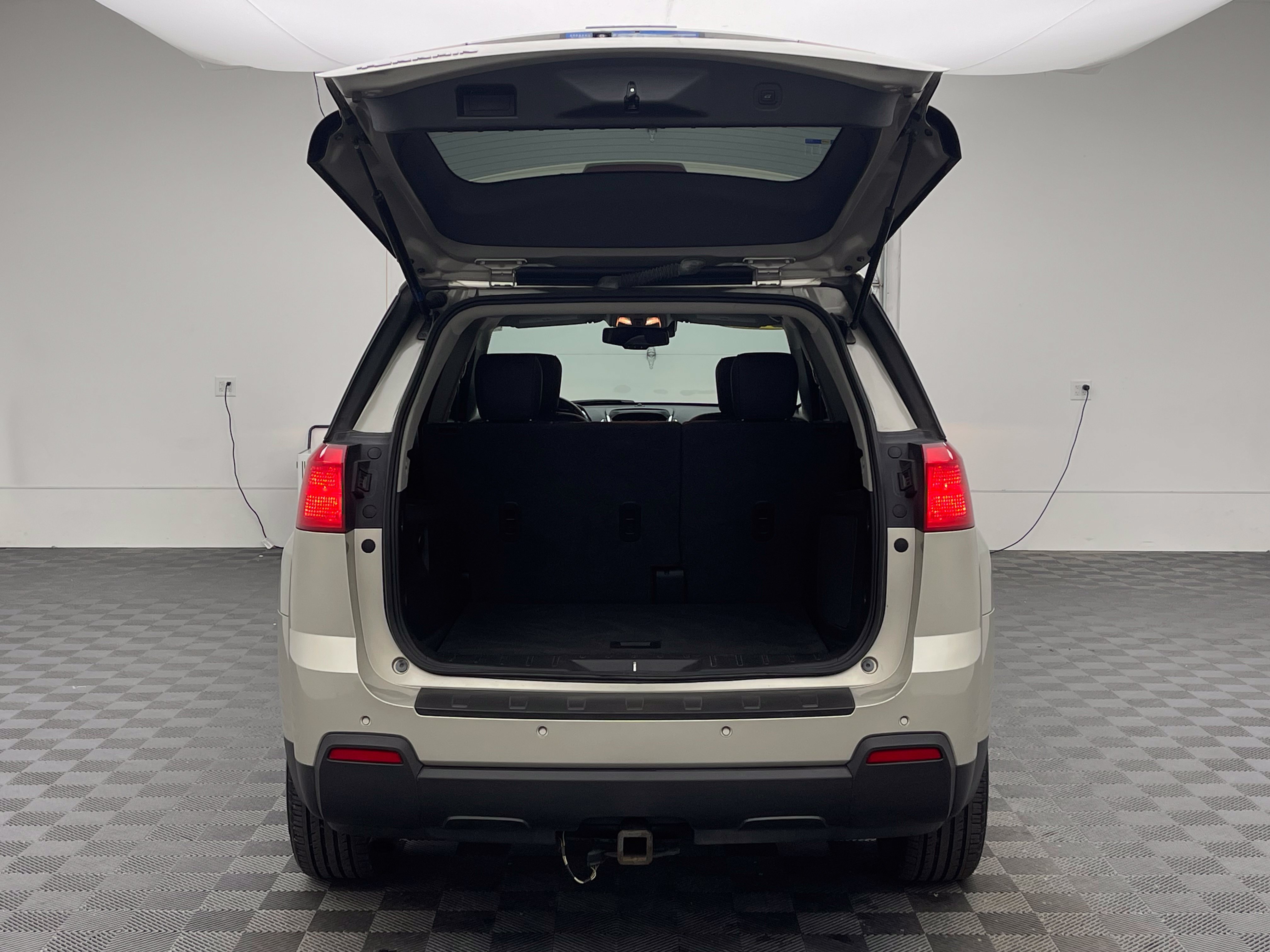 Used 2014 GMC Terrain SLT w/ Safety Package FWD image 9
