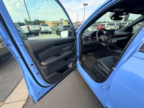Used 2024 Honda Pilot TrailSport image 10