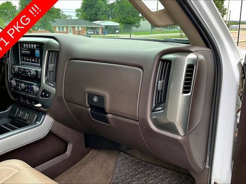 Used 2018 Chevrolet Silverado 1500 LT w/ All Star Edition AWD/4WD image 13