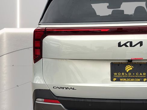 New 2026 Kia Carnival SX FWD image 31