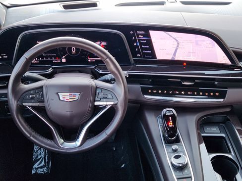 Used 2022 Cadillac Escalade ESV Sport Platinum w/ LPO, ONYX Package image 26