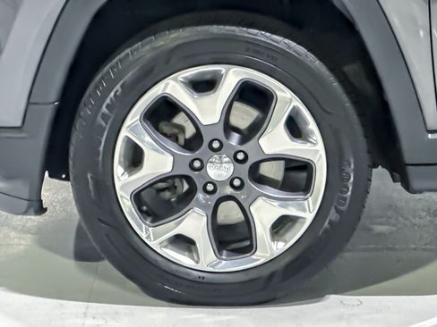 Used 2020 Jeep Compass Limited AWD/4WD image 11