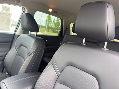 New 2026 Nissan Pathfinder SL AWD/4WD image 26