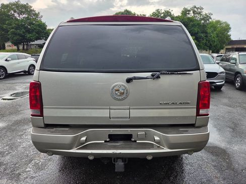 Used 2004 Cadillac Escalade AWD image 6