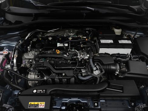 Used 2024 Toyota Corolla Cross XLE w/ Convenience Package image 29