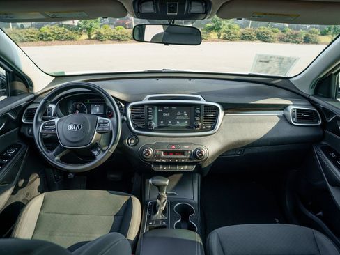 Used 2020 Kia Sorento S FWD image 24