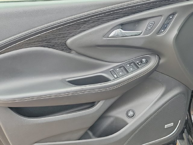 Used 2017 Buick Envision Premium AWD/4WD image 8
