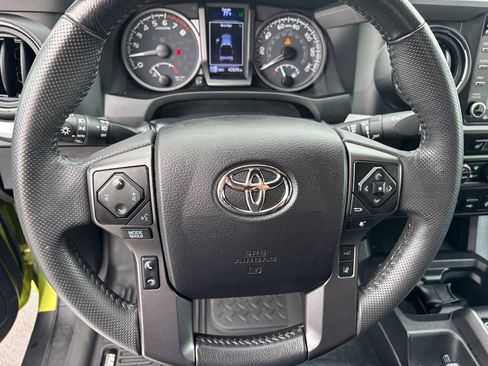 Used 2022 Toyota Tacoma TRD Pro AWD/4WD image 15