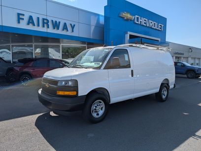 New 2025 Chevrolet Express 2500 w/ Communications Package