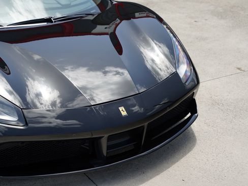Used 2016 Ferrari 488 Spider RWD image 9