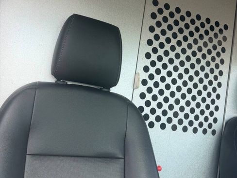 Used 2022 Ford Transit 250 Medium Roof RWD image 7