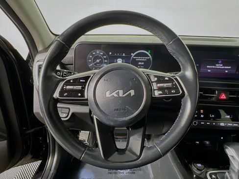 Used 2024 Kia Seltos EX image 18