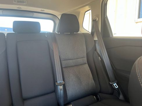 Used 2025 Nissan Rogue SV image 39