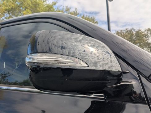 Used 2017 Lexus LX 570 570 w/ Luxury Package image 12