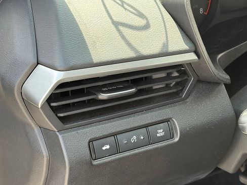 Used 2024 Nissan Altima 2.5 S FWD image 6