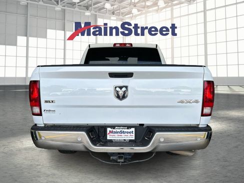 Used 2022 RAM 1500 Classic SLT w/ Electronics Group AWD/4WD image 4