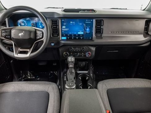 Used 2025 Ford Bronco 4-Door AWD/4WD image 26