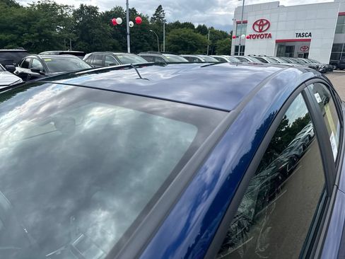New 2026 Toyota Prius Plug-In Hybrid FWD image 37