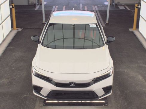 Used 2024 Honda Civic Sport image 2