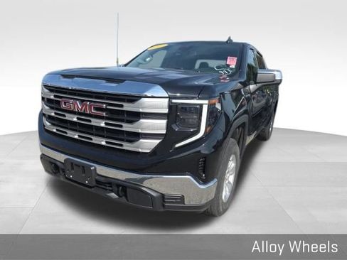 Used 2023 GMC Sierra 1500 SLE AWD/4WD image 5