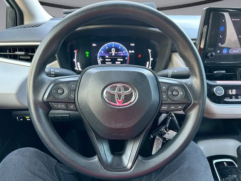 Used 2026 Toyota Corolla LE FWD image 14