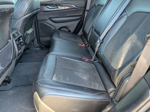 Used 2023 Jeep Grand Cherokee Altitude image 7