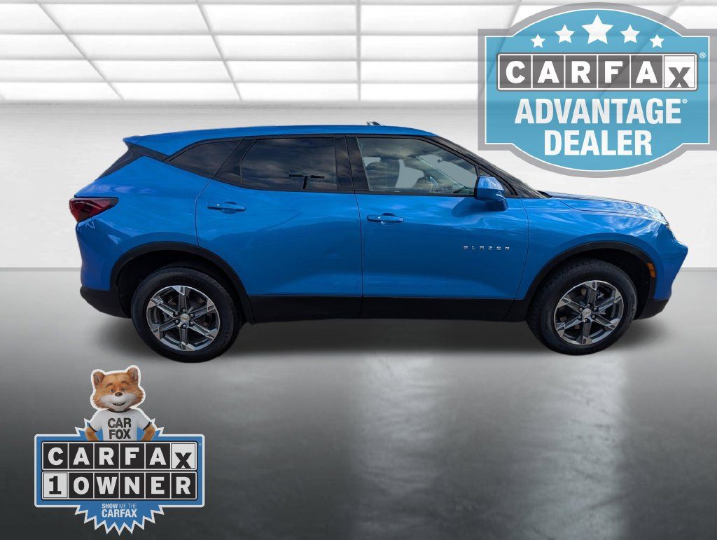 Used 2025 Chevrolet Blazer LT FWD image 27